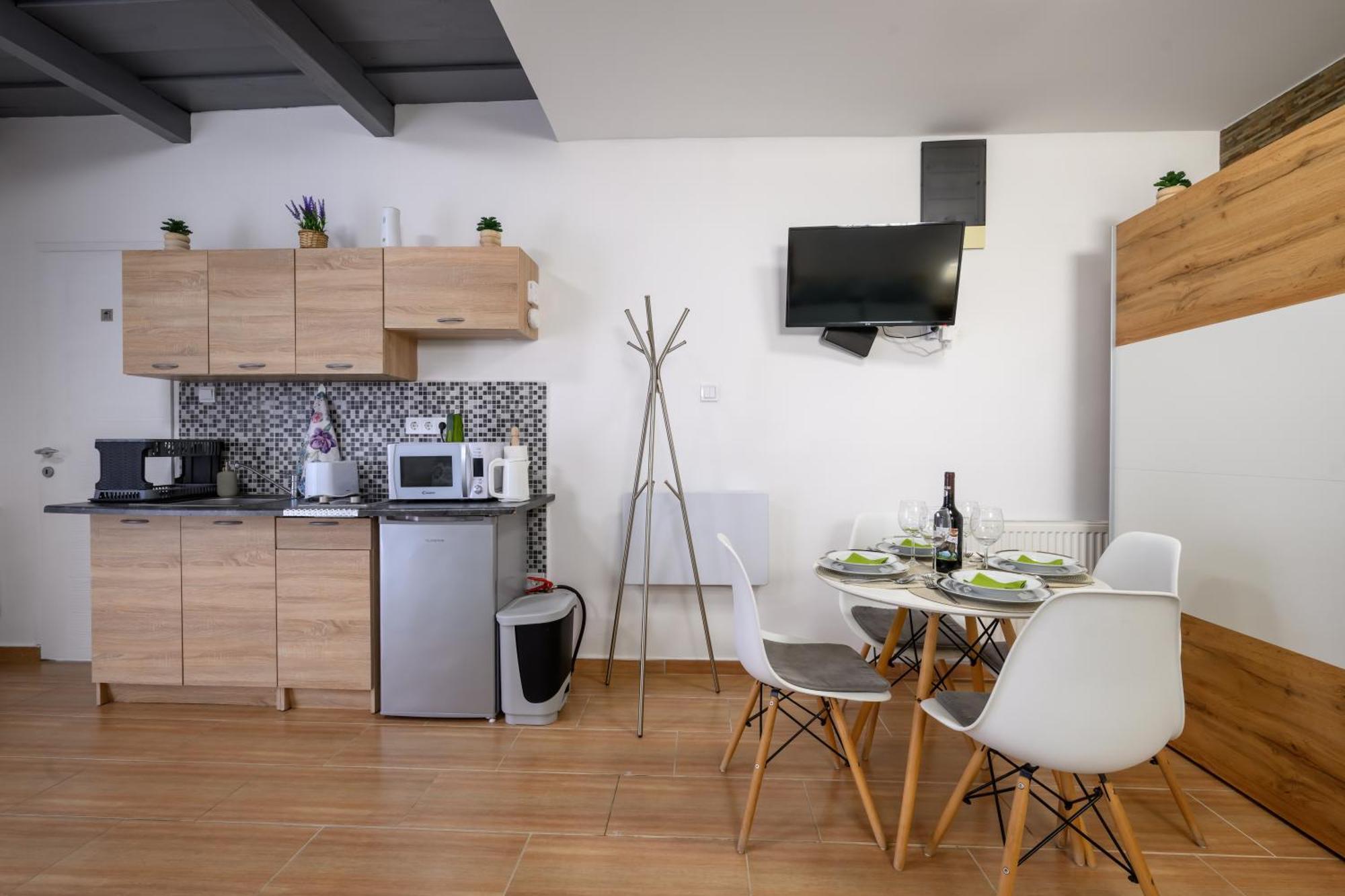 Koevirozsa Pihenohaz Hotel Demjen Bagian luar foto